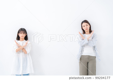 Parent and child line up X 99204177
