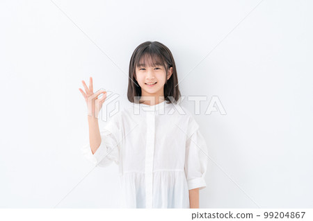 Elementary school girl OK Elementary school girl OK 99204867