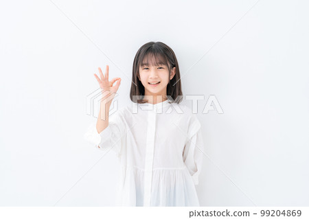 Elementary school girl OK Elementary school girl OK 99204869