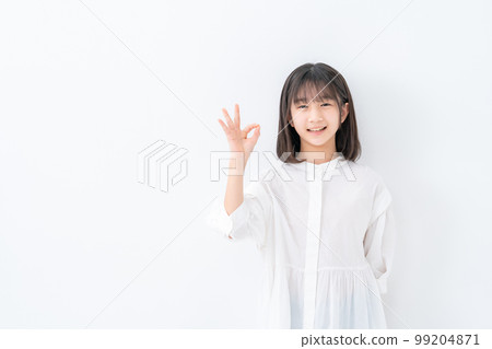Elementary school girl OK Elementary school girl OK 99204871