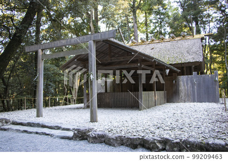 Ise shrine Ningo style windy day pray Ise shrine Ningo style windy day pray 99209463