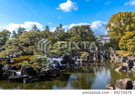 Nijo Castle Ninomaru Palace Garden with snow in winter. Kyoto, Japan. Nijo Castle Ninomaru Palace Garden with snow in winter. Kyoto, Japan. 99210876