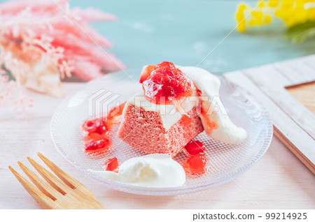 Strawberry Baumkuchen Served with Fresh Cream 99214925
