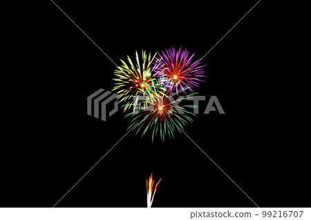 Fireworks material: Toi, Izu City, Shizuoka Prefecture Fireworks at the Toi Summer Festival Maritime Fireworks Festival Fireworks material: Toi, Izu City, Shizuoka Prefecture Fireworks at the Toi Summer Festival Maritime Fireworks Festival 99216707