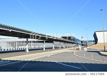 中部國際機場第2航站樓附近的入口大門 中部國際機場第2航站樓附近的入口大門 99217966