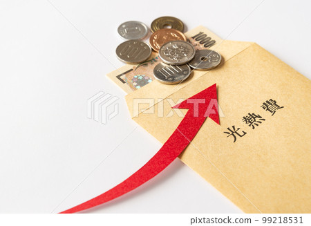 公用事業成本和箭頭 支出 家庭價格上漲 通貨膨脹 公用事業成本和箭頭 支出 家庭價格上漲 通貨膨脹 99218531