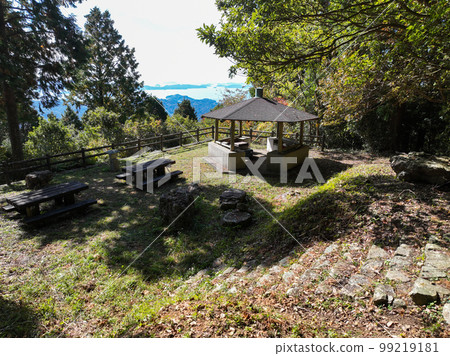 愛媛縣宇和島市高森山頂休息區 愛媛縣宇和島市高森山頂休息區 99219181