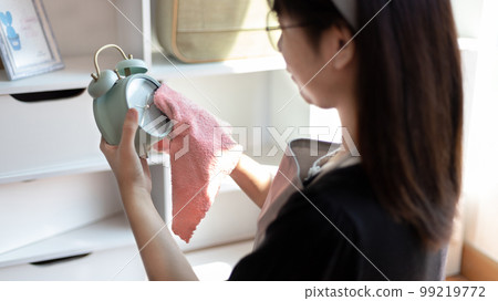 Housewives use towels to wipe things, tables, chairs, display cabinets and glass inside the house, Big cleaning, Housework, Daily routine ,Removes germs and dirt and deep stains, Clean up on weekends. 99219772