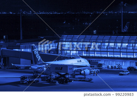 客機機場羽田機場跑道登機夜景藍色 99220983