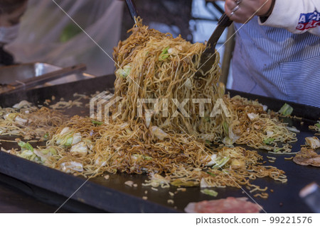 Festival opening, okonomiyaki, yakisoba, omelet, stalls, fair Festival opening, okonomiyaki, yakisoba, omelet, stalls, fair 99221576