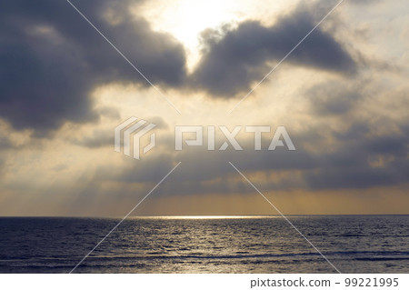 inspiration sundown seascape. 99221995