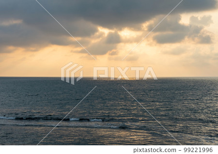 inspiration sundown seascape. 99221996