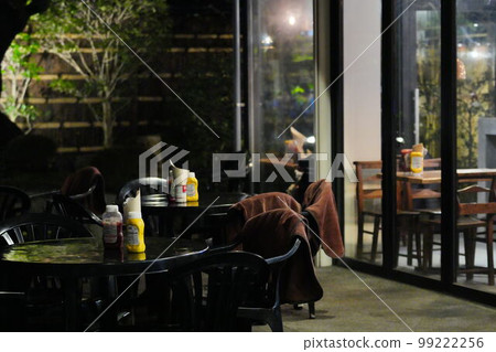 Cafe Cafe 99222256
