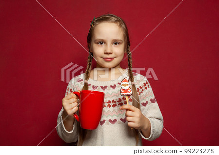 Cheerful beauty girl, december portrait 99223278