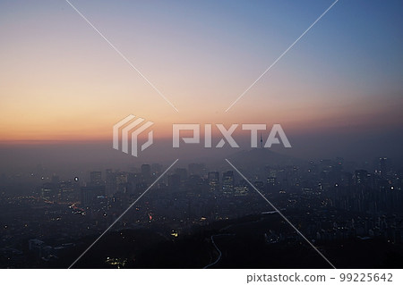 Inwangsan sunrise 99225642