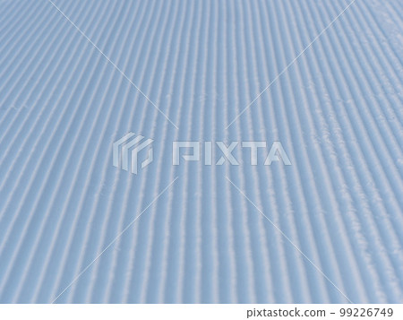 清晨第一件事就是積雪壓坡的景色 99226749