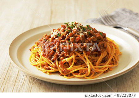Spaghetti meat sauce with cheese and parsley 99228877