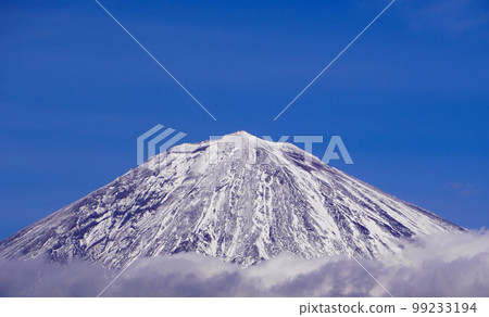 富士山的山頂 99233194