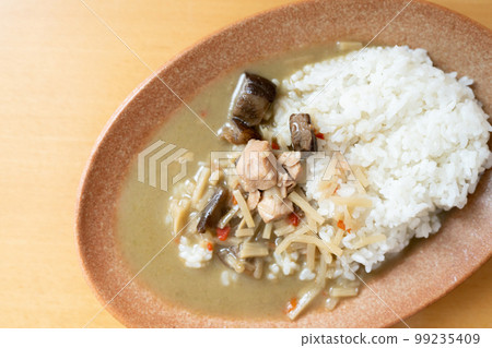 綠咖哩 綠咖哩 99235409