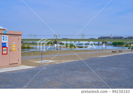 從神奈川縣川崎市多摩區稻田玉川公園到多摩川、小田急玉川大橋 99238183