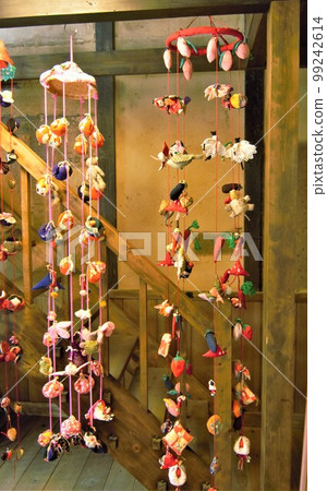 Fishing bina displayed in a private house along the road in Sekijuku 99242614