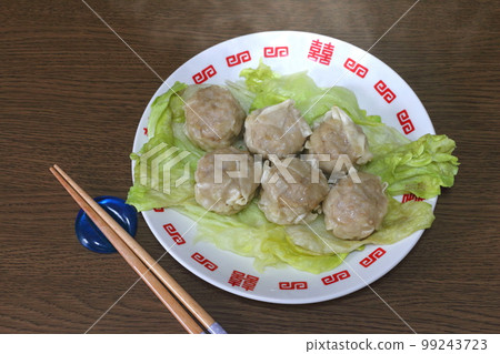 Hot shumai 99243723