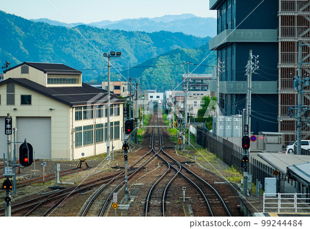 從JR高山站拓見通（東西自由通道）眺望 99244484