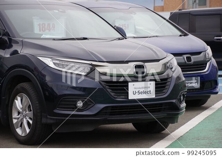 Cars lined up at dealers Used Honda cars Cars lined up at dealers Used Honda cars 99245095