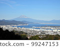 靜岡縣日本平市的富士山和駿河灣 99247153