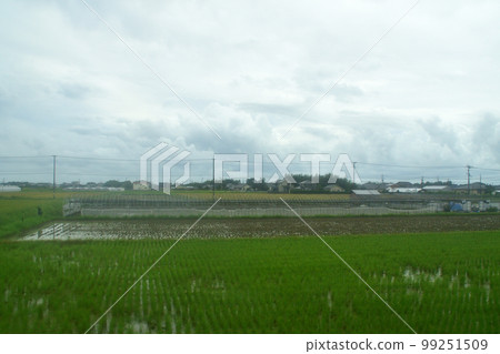 Scenery from Nobeoka Station on the Nippo Main Line to Miyazaki Station on a rainy morning in the summer of 2022 Scenery from Nobeoka Station on the Nippo Main Line to Miyazaki Station on a rainy morning in the summer of 2022 99251509