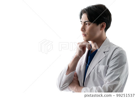 Medical image: A man in a white coat 99251537