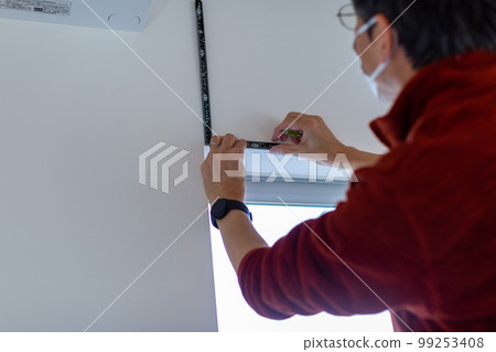 窗簾導軌的安裝 99253408