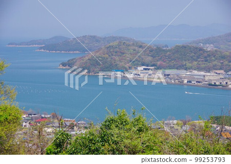 香川縣高松市 從屋島看向庵治町和小豆島 99253793