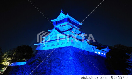 被藍色照亮的小倉城 被藍色照亮的小倉城 99255734