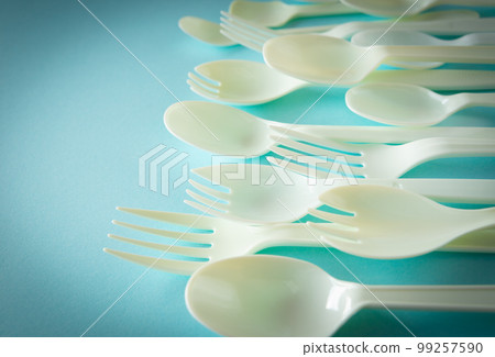 塑料勺子、塑料叉子、一次性勺子、環境問題 99257590