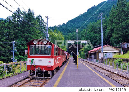 [Oigawa Railway] Igawa Line Sessokyo Onsen Station Kuha 600 99259129