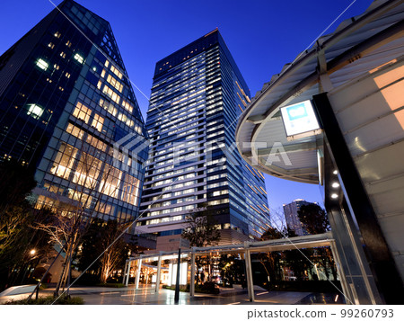 東京丰洲站前的暮色 99260793