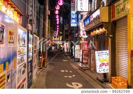 《東京》鈴蘭街三軒茶屋的酒吧街 99262599