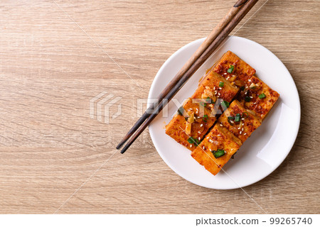 Korean side dish, spicy braised tofu (Dubu Jorim) 99265740