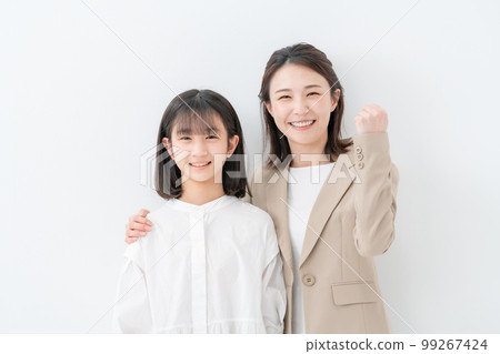 女商人膽量姿勢 99267424