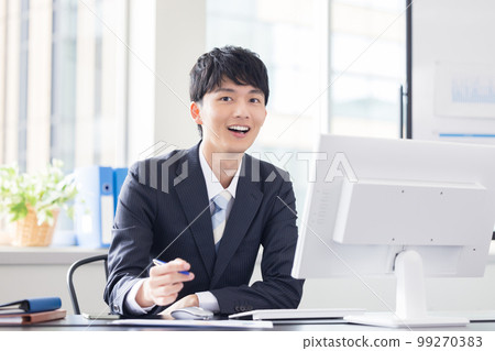 商務辦公桌工作年輕人工作 99270383