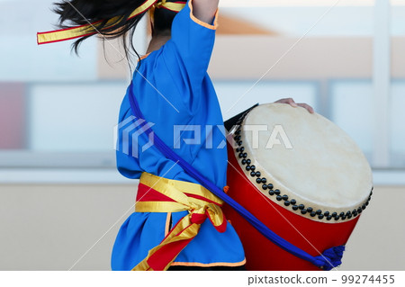Large drums during the Okinawan Eisa dance performance 99274455