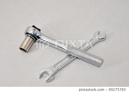 Socket wrench and spanner tools 99275765