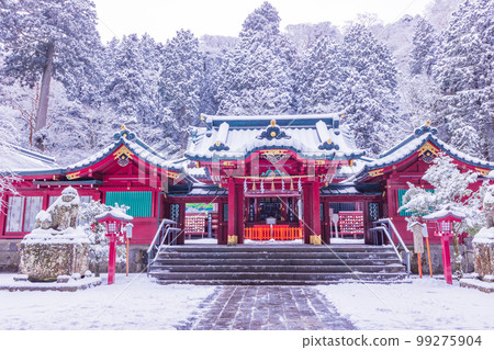 (Kanagawa) Hakone Shrine where there was snowfall 99275904