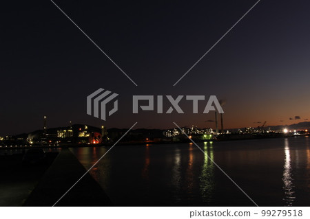 可持續發展目標自然、全球環境和光！日本的自然和工廠！蜀南工業園區與海 99279518