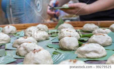 清明節，祭拜，供品，草仔粿，竹皮子，お墓参り、お参り、お供え物、草餅、竹皮、 bamboo 99279525