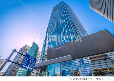 日本東京城市景觀 Toranomon Hills、Toranomon Hills 商務塔、標誌等。 99282889