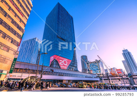 The cityscape of Tokyo, Japan, overlooking Shibuya Station on the Tokyo Metro Ginza Line. You can see the letters of Shibuya Station on the Ginza Line on the side (bottom left of the screen) 99285793