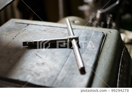 三爪卡盤手柄 99294278