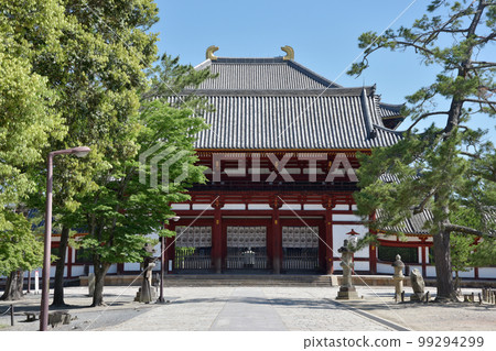 Todaiji Temple Central Gate and Great Buddha Hall Nara City, Nara Prefecture 99294299